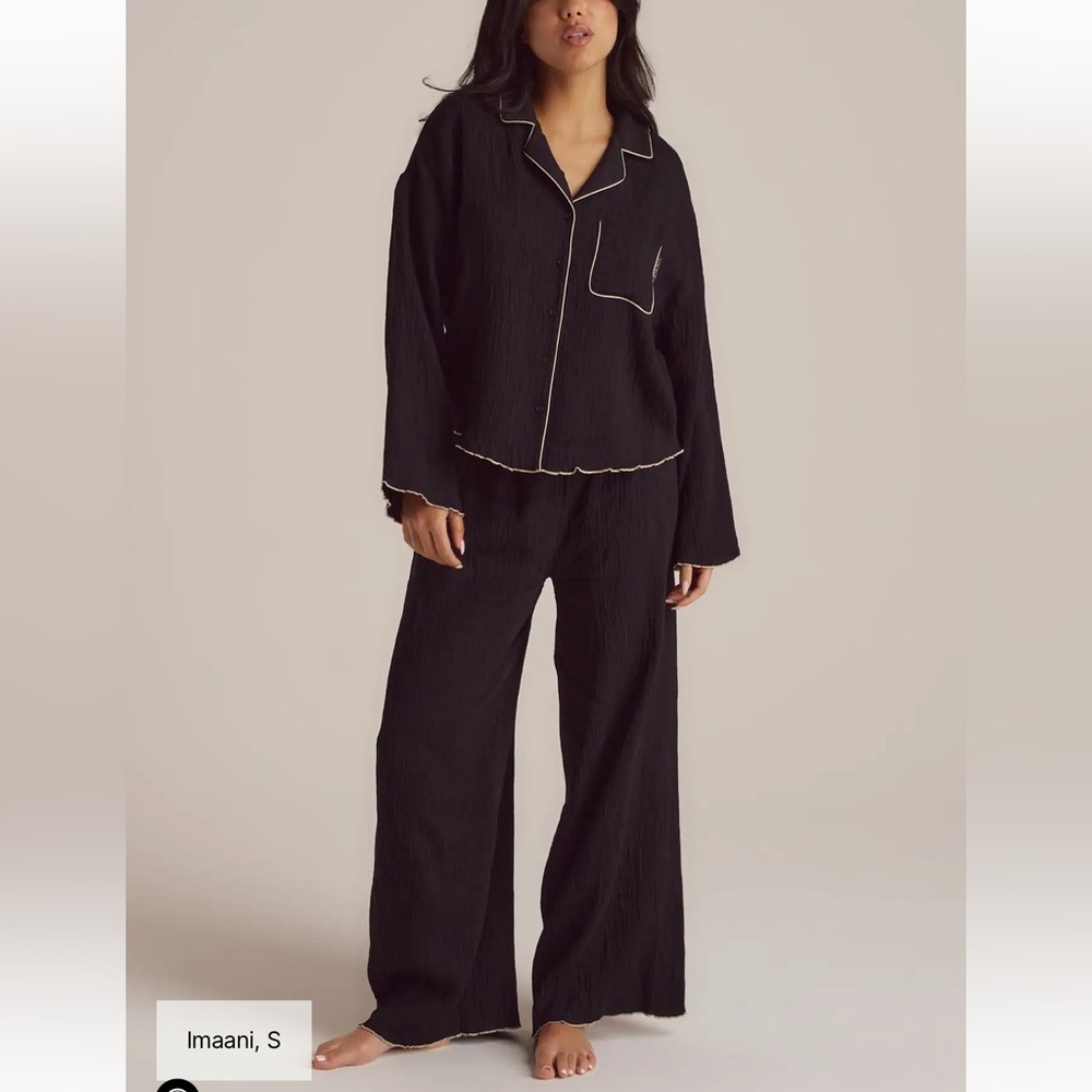 Lounge Crinkle Pajama Set